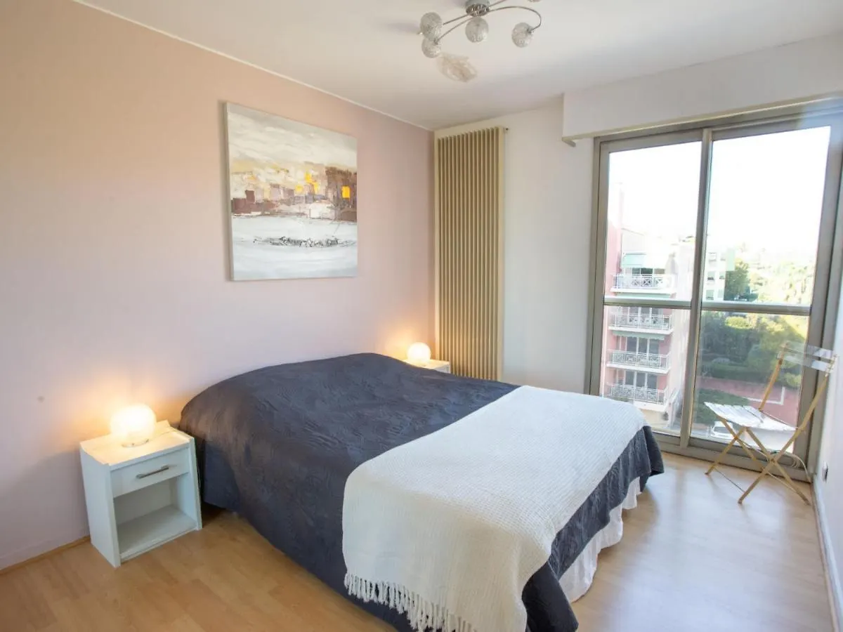 Apartment Les Jardins Du Luxembourg By Interhome Hyères Francia