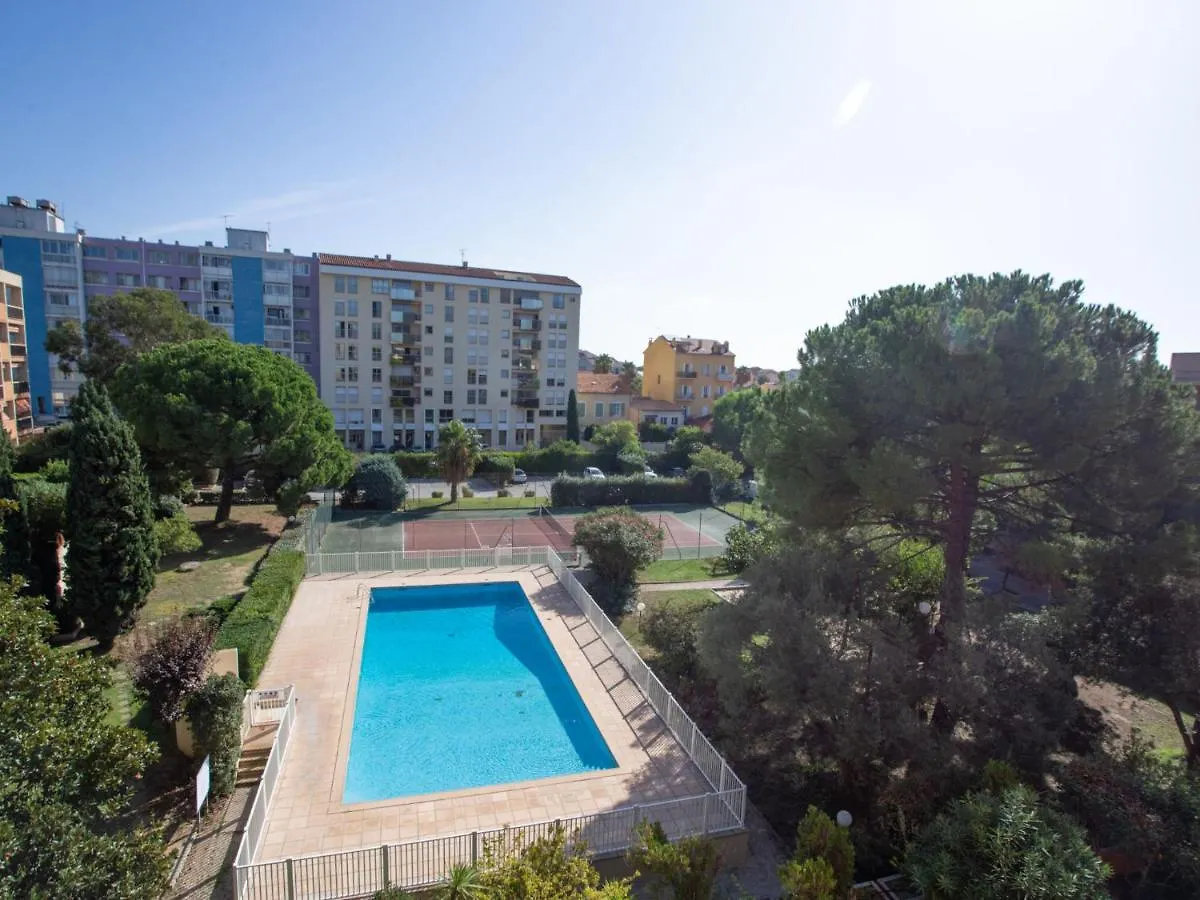 Apartment Les Jardins Du Luxembourg By Interhome Hyères