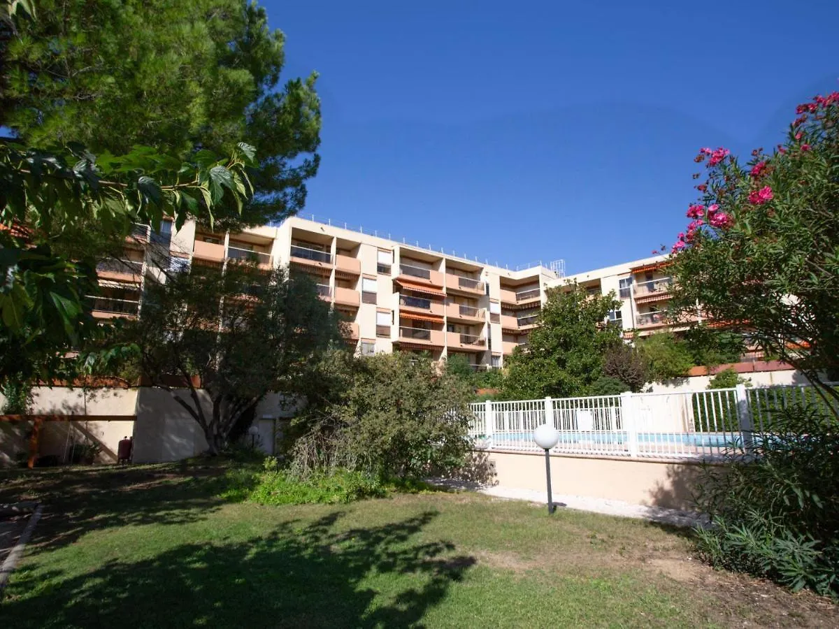 Apartment Les Jardins Du Luxembourg By Interhome Hyères Francia