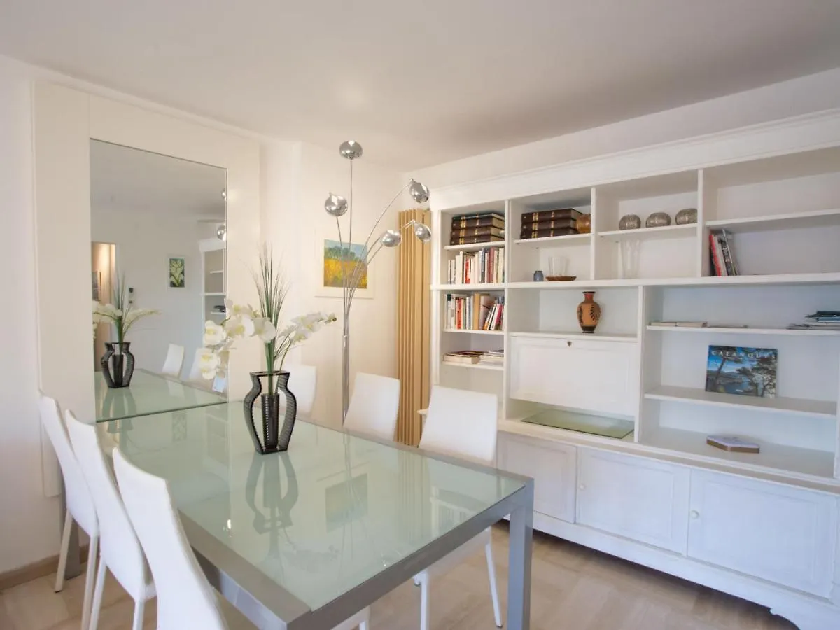 Apartment Les Jardins Du Luxembourg By Interhome Hyères