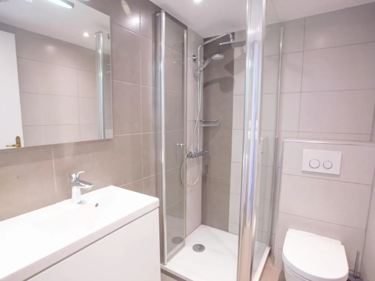 Apartment Les Jardins Du Luxembourg By Interhome Hyères Francia