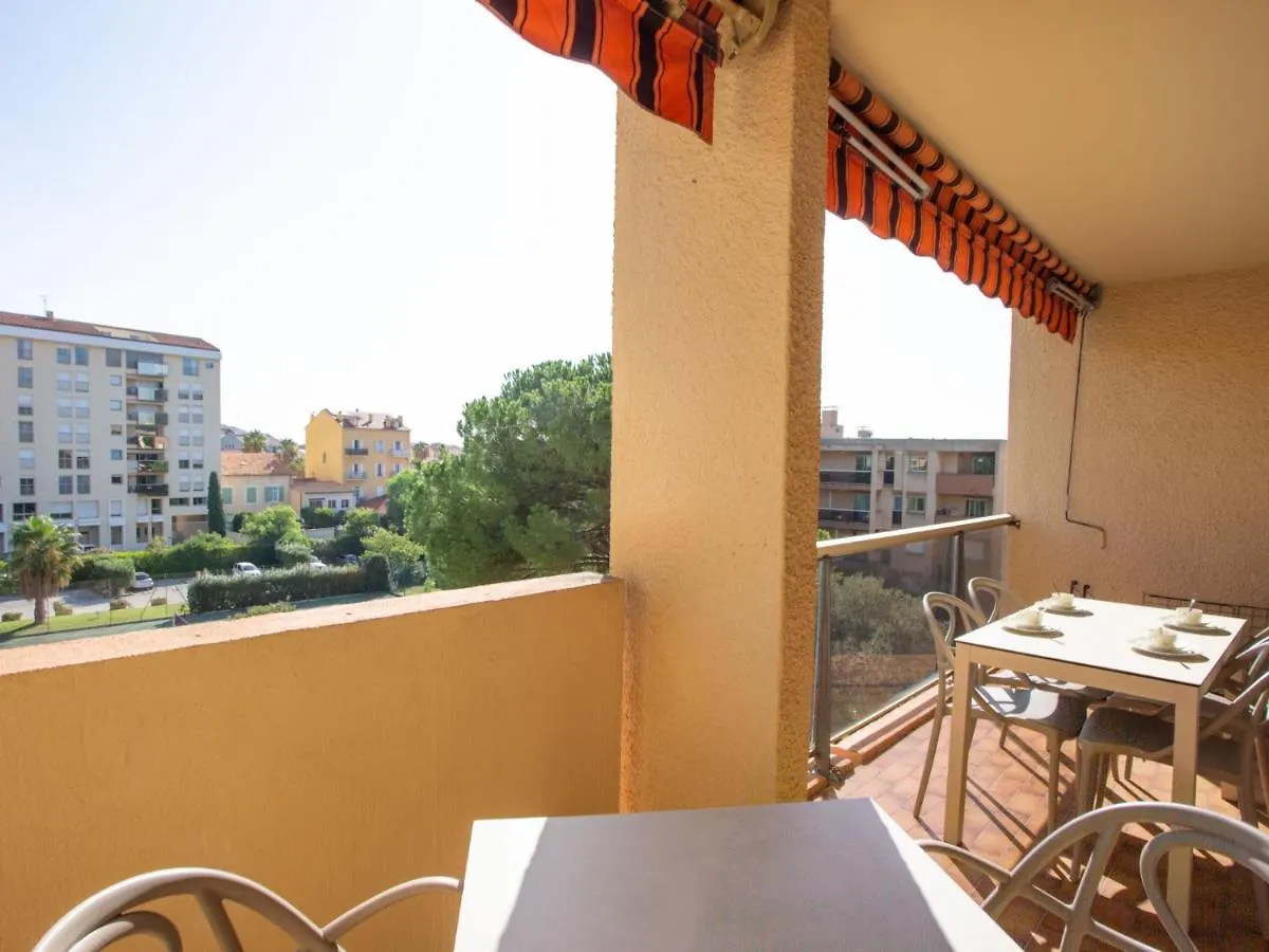 Apartment Les Jardins Du Luxembourg By Interhome Hyères 0*,  Francia